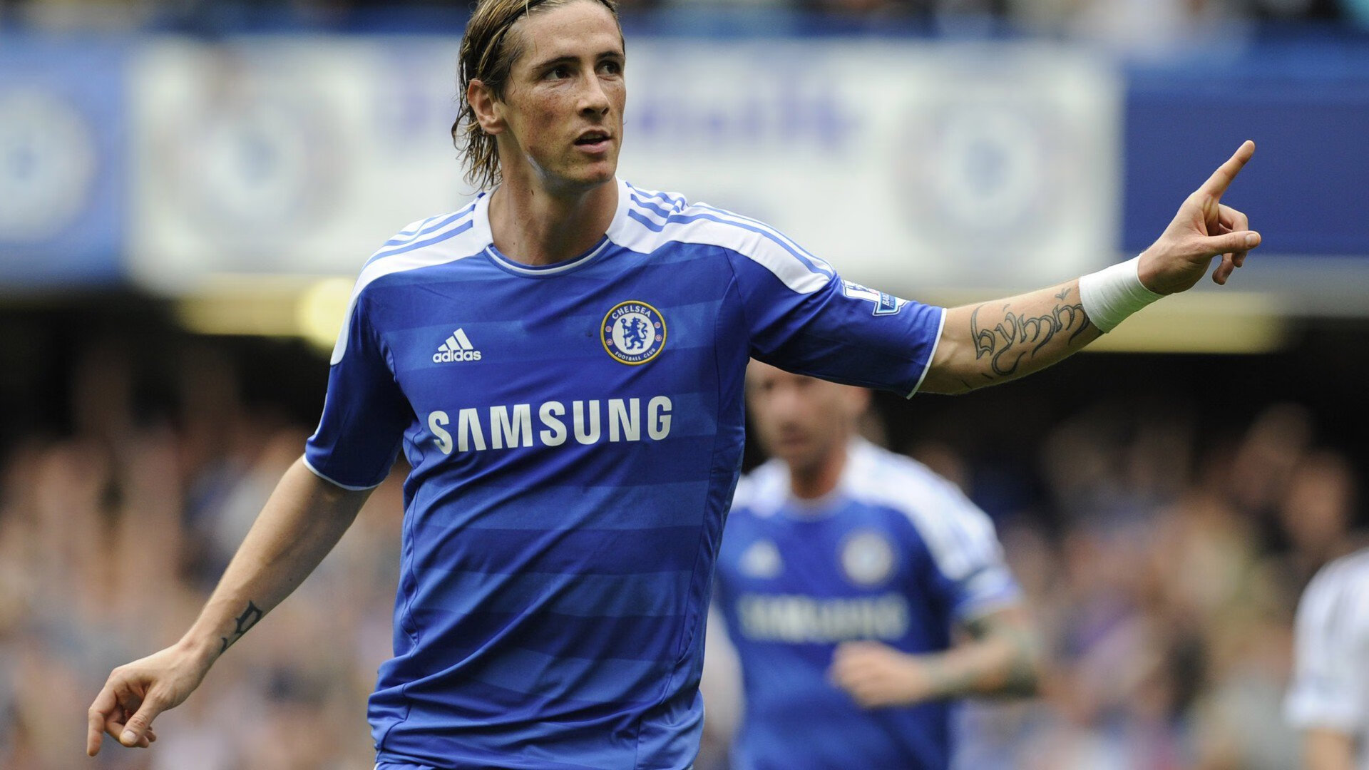 乐鱼体育网页登录-伊丽莎白·德克斯用实力回应质疑声，伊丽莎白·德比齐剧照